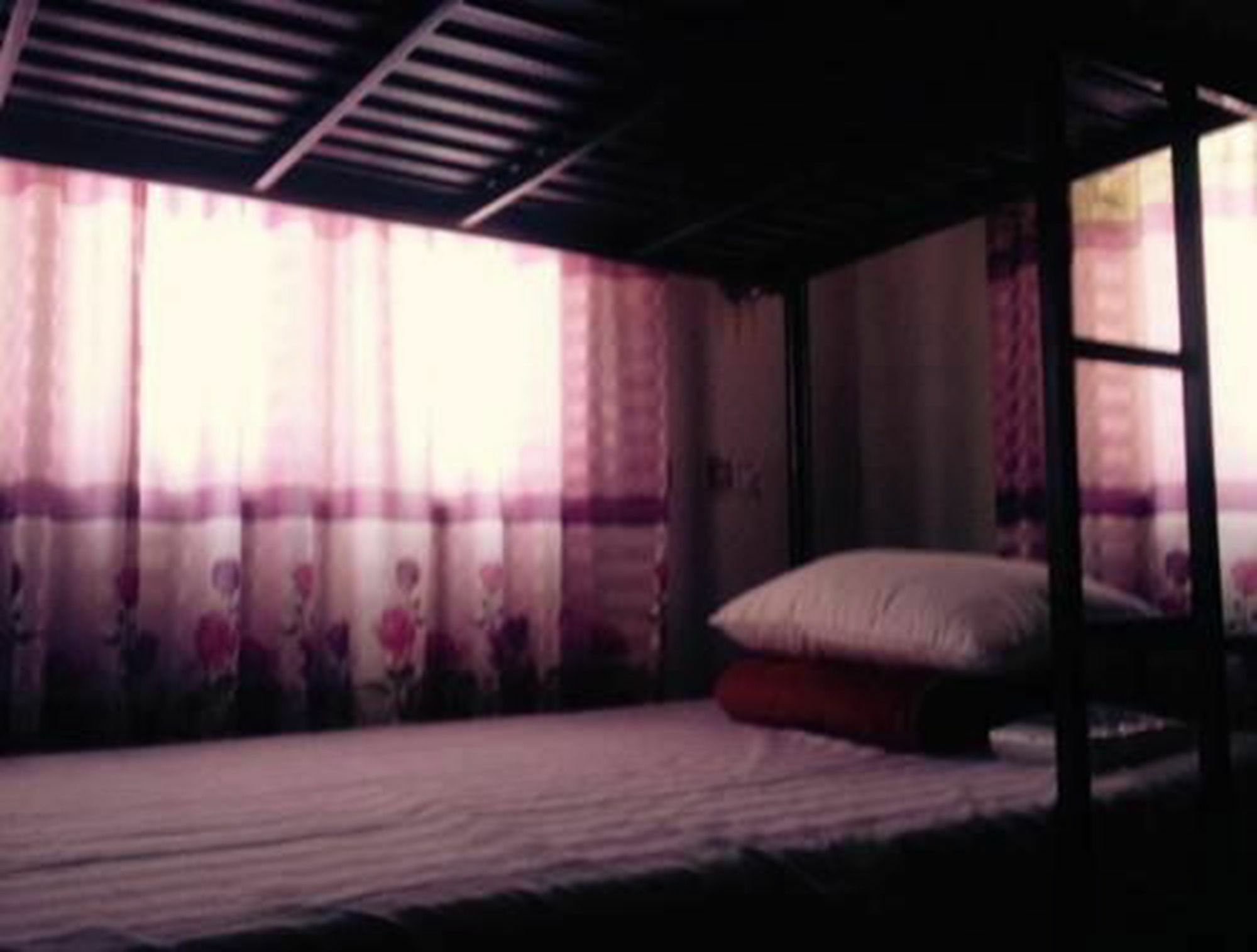 נייאונגו Lux Pillow Hostel מראה חיצוני תמונה